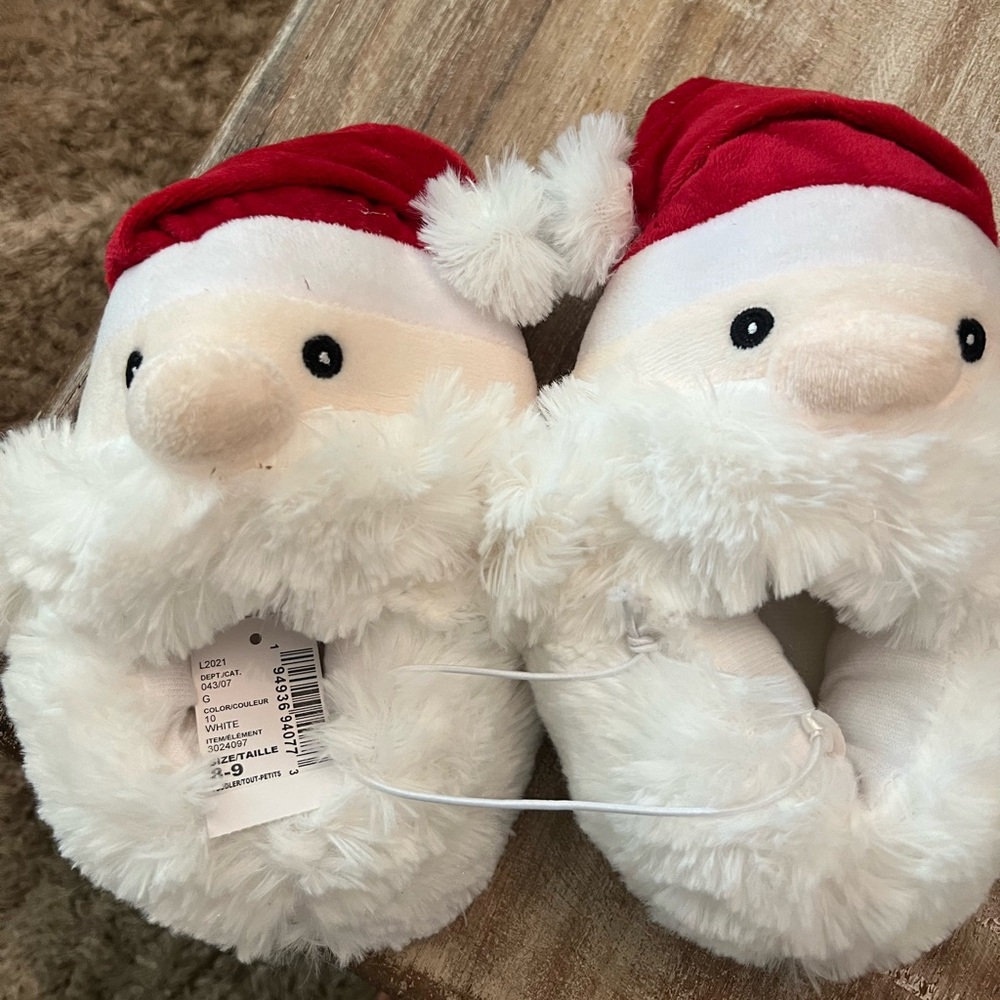 Kids Children’s Place Santa Slippers size 8/9 NWT